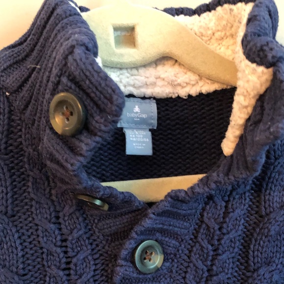 GAP cable knit sweater - Picture 2 of 5